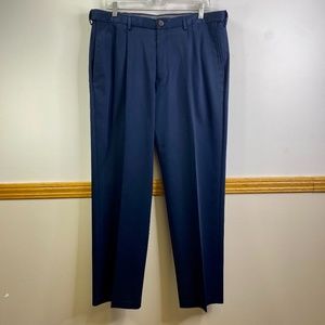 Haggar Classic Fit No-Iron Khaki Pants